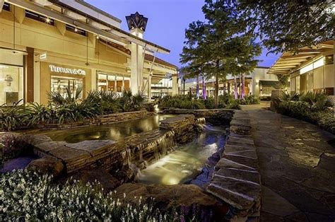 la cantera shops